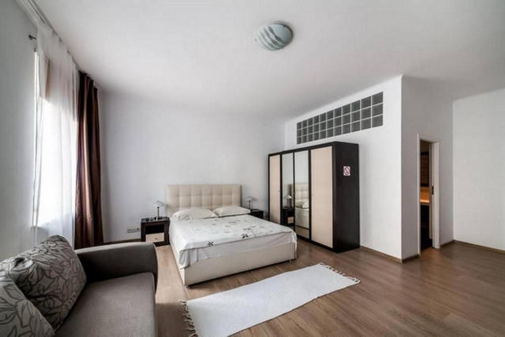 Apartment In The Center Of "Opera" ลวีฟ ภายนอก รูปภาพ